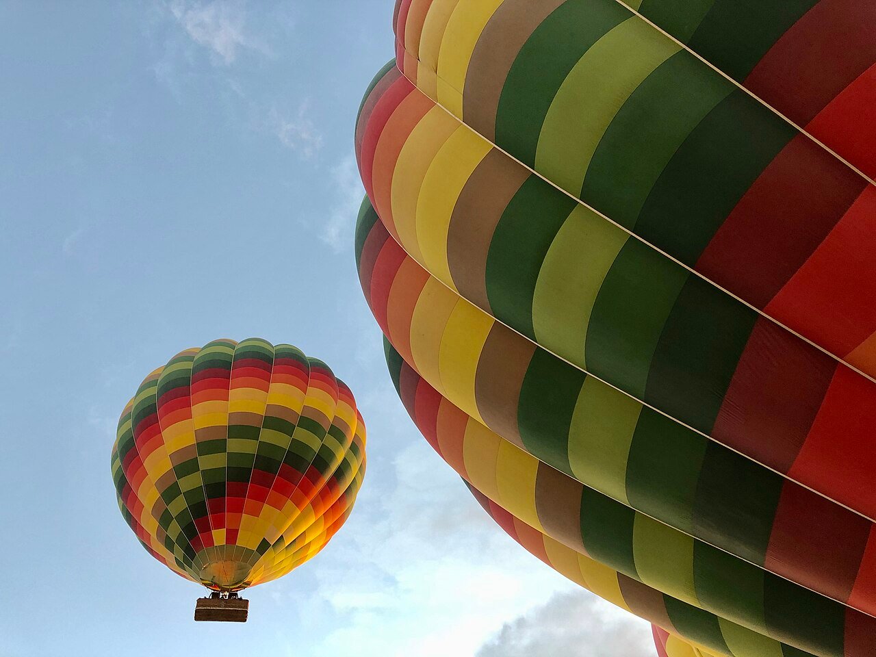 Hod_hod_soliman_hot_air_balloons_over_luxor_2C_egypt.jpg